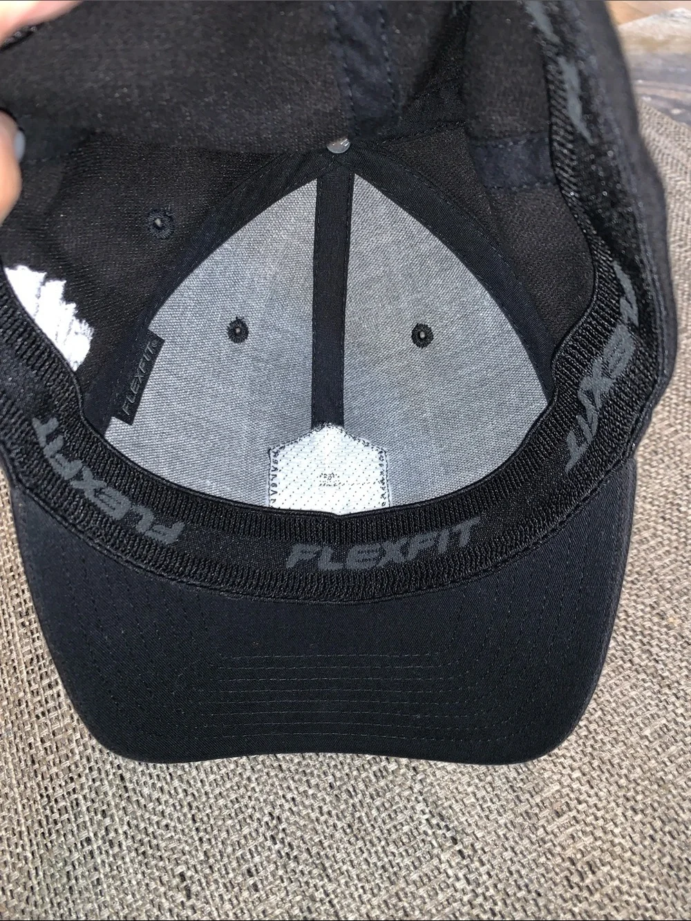 Travis Matthew USA, California design, black hat, cap golf PGA West s-m
